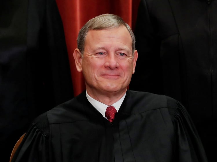 John G. Roberts, presidente de la Corte Suprema de los Estados Unidos, presidirá el juicio político en el Senado (REUTERS/Jim Young/File Photo)