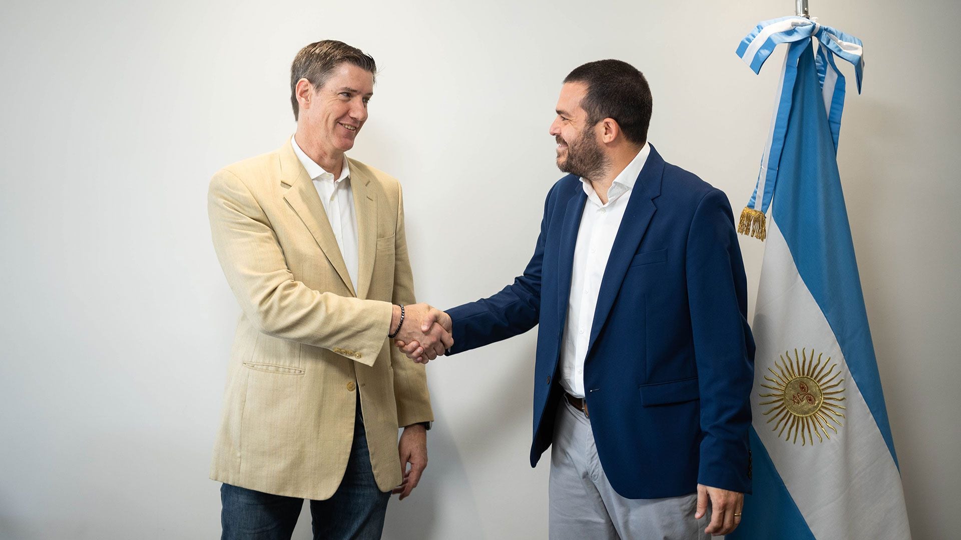 Federico Laborde, Gerente General de TCA, y Felipe Baravalle, Director Ejecutivo de Jurca
