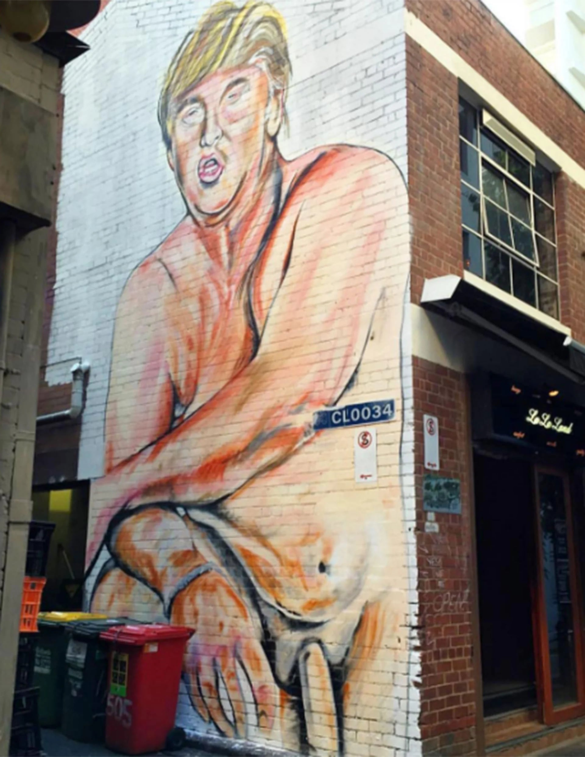 Donald Trump, en otro de los murales de Lushsux