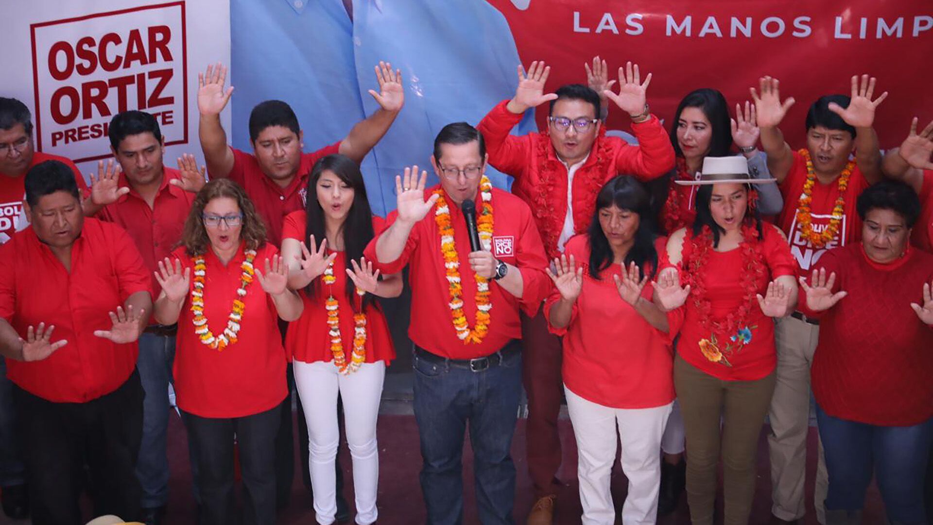 Oscar Ortiz, tercero en las encuestas