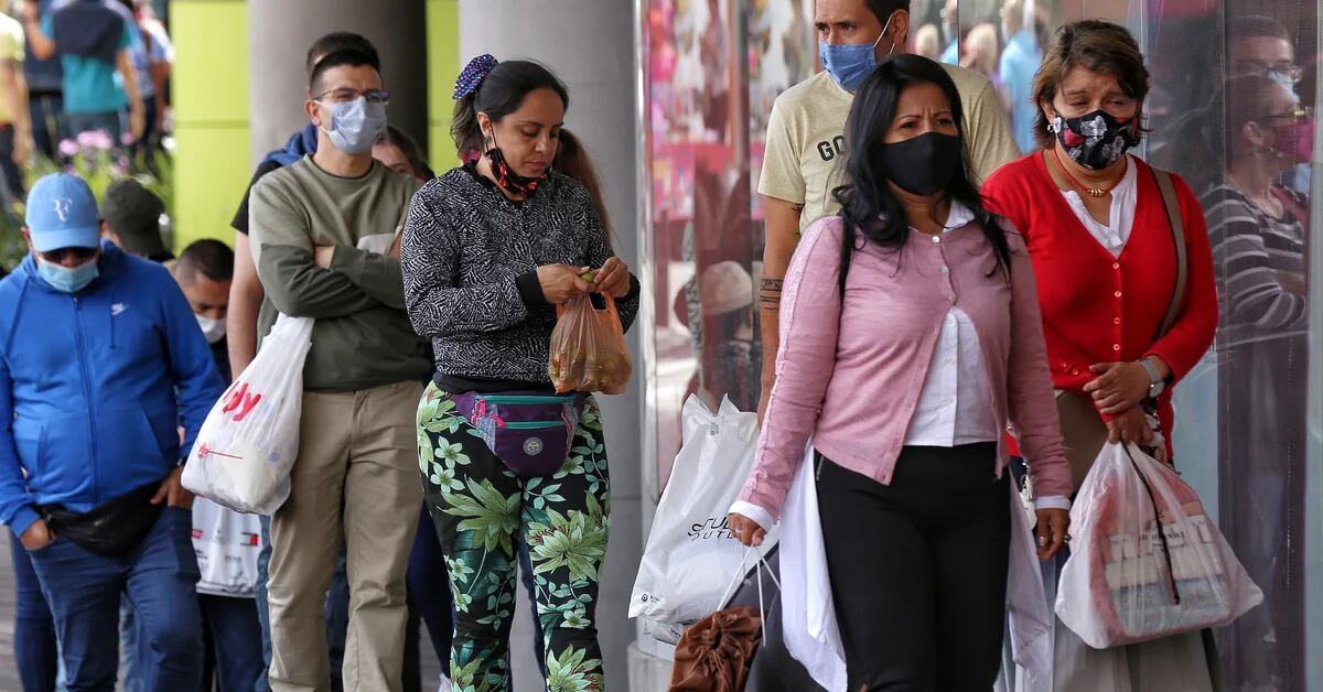 Inflation hits household spending in Colombia: it fell 2.9% in February