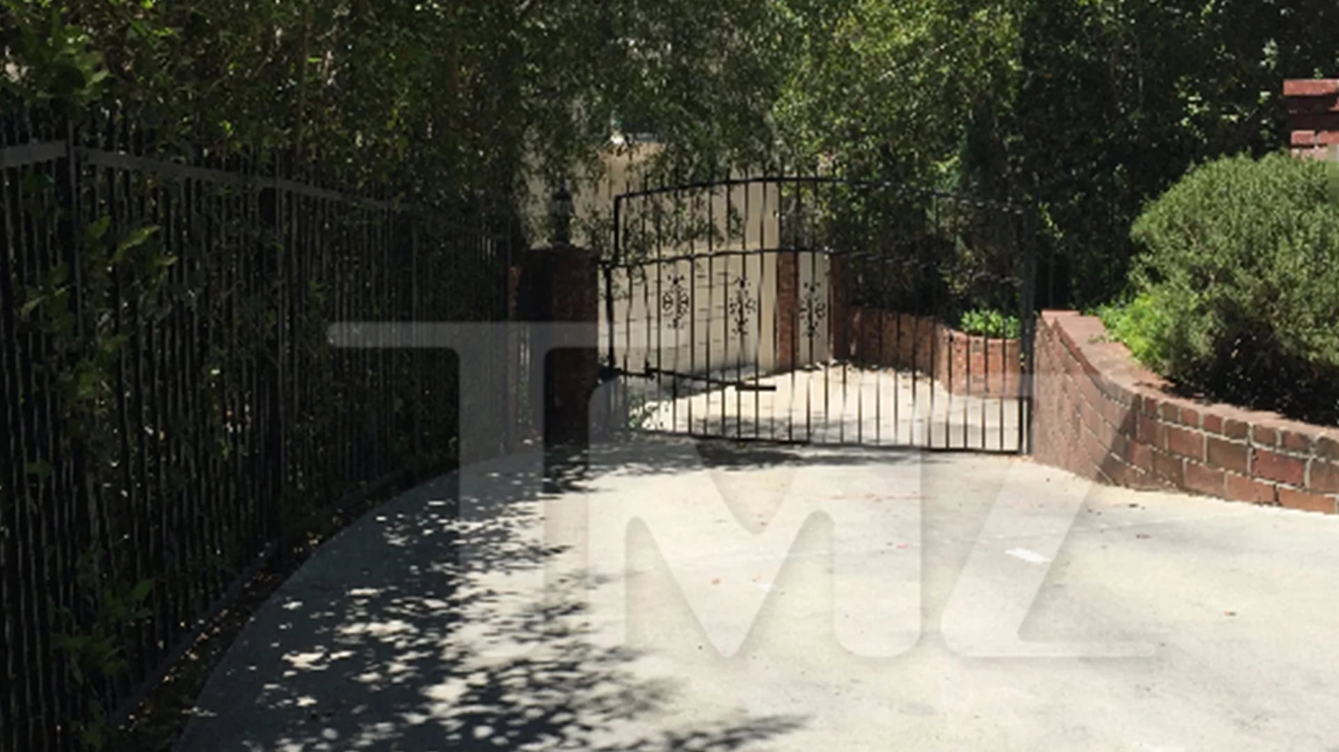 La casa está ubicada en San Fernando Valley, Los Ángeles (TMZ)