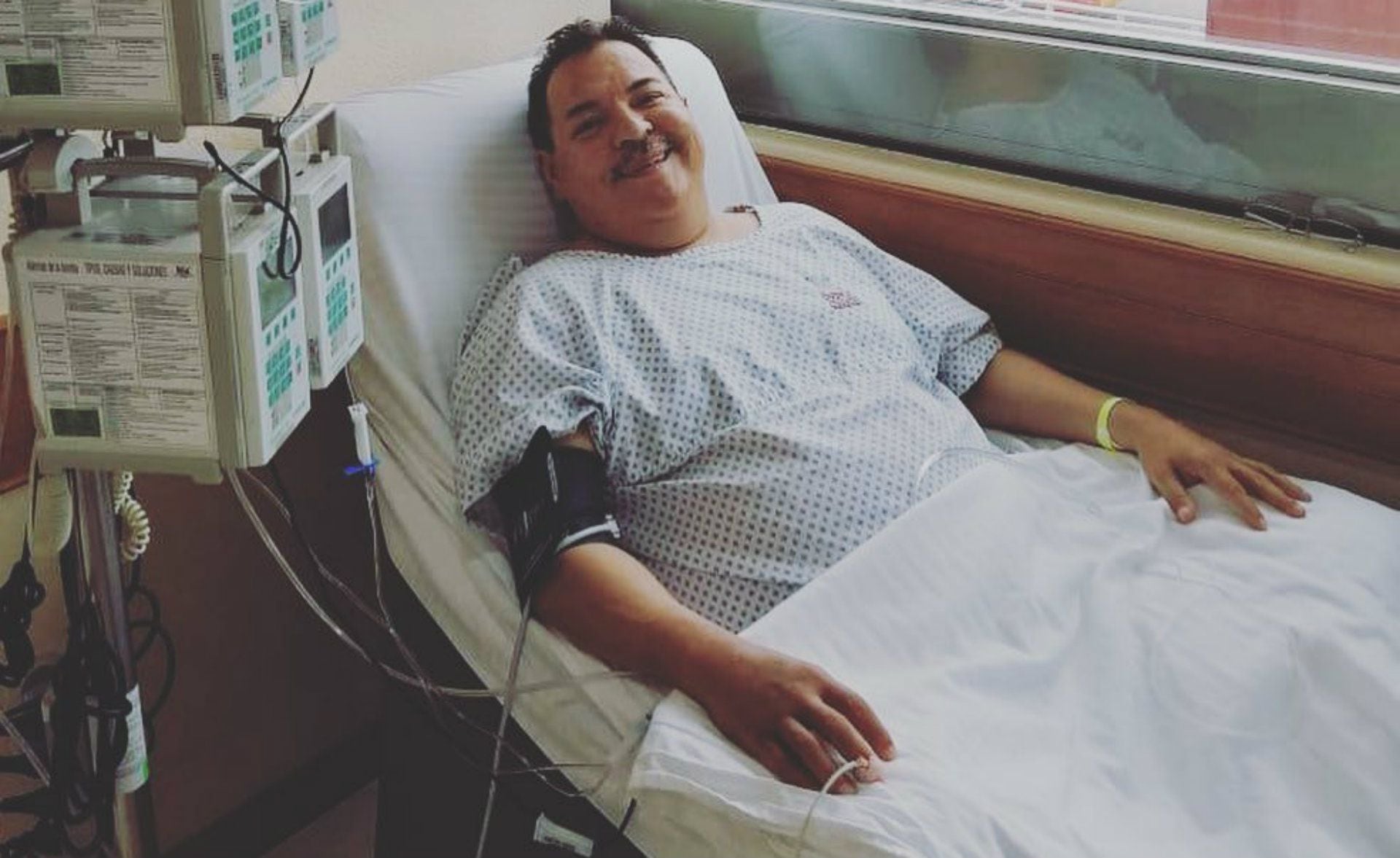 Hace una semana Julio Preciado se sometió a un trasplante de riñón (IG: juliopreciado_)