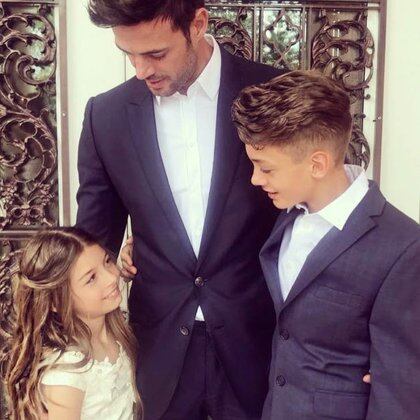 El actor y sus hijos (Foto: Instagram William Levy)