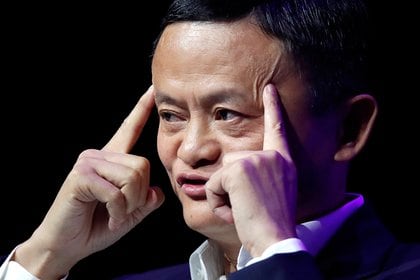Jack Ma da un discurso en Paris en mayo de 2019 (REUTERS/Charles Platiau/File Photo)