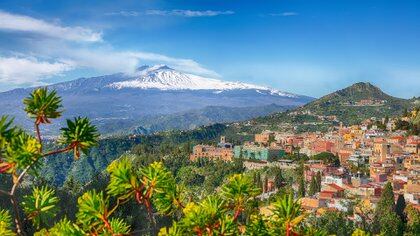 Desde 1987, el volcán y sus laderas forman parte de un parque nacional, el Parco dell’Etna