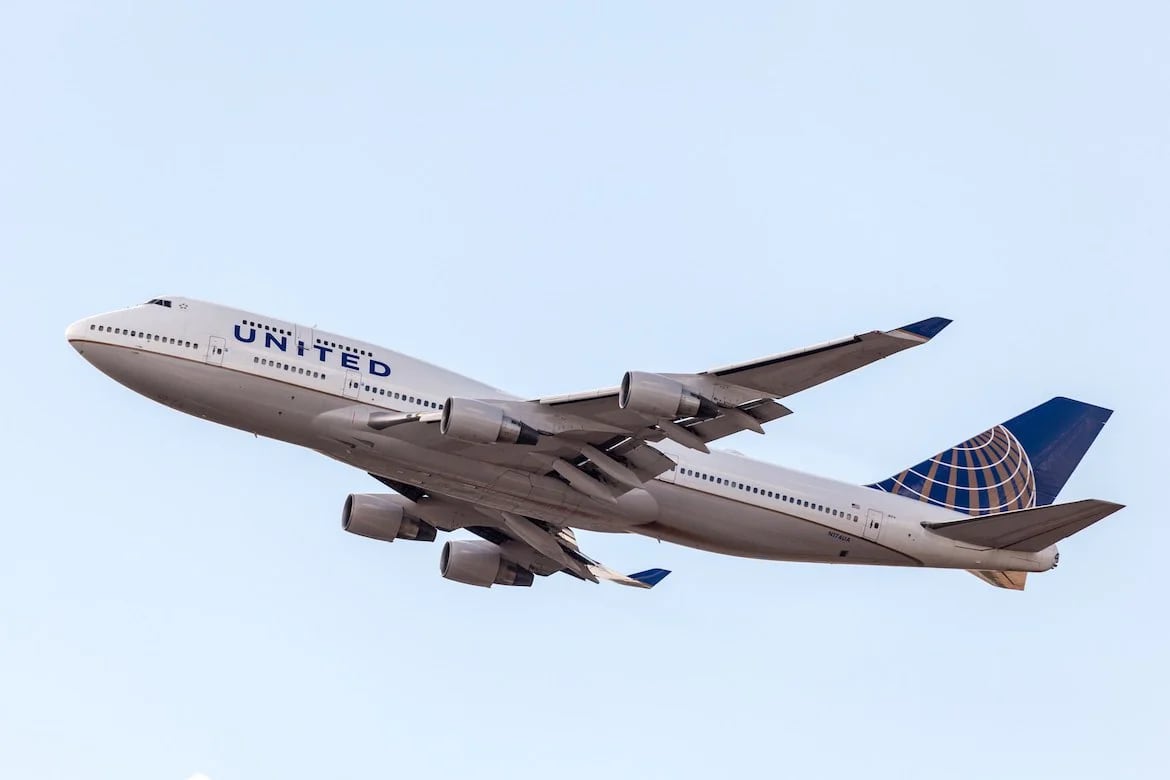 Uno avión de la flota regular de United Airlines