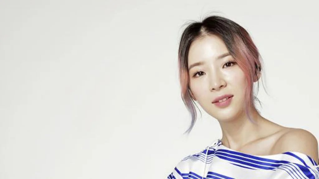Cuando tenía 15 años, Irene Kim renunció a un contrato de modelaje cuando le pidieron que pasara por el bisturí (TIME)