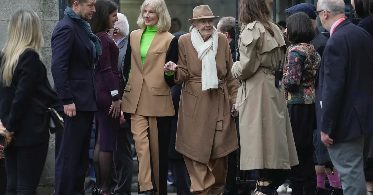 Stars attend mass for designer Vivienne Westwood