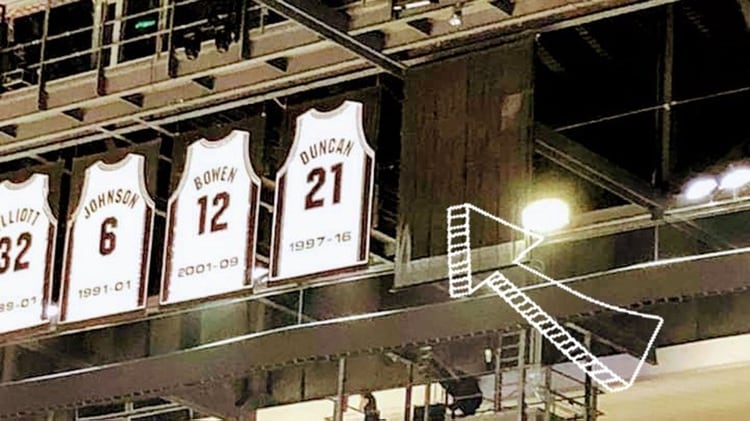 La camiseta de Manu Ginóbili colgará del AT&T center