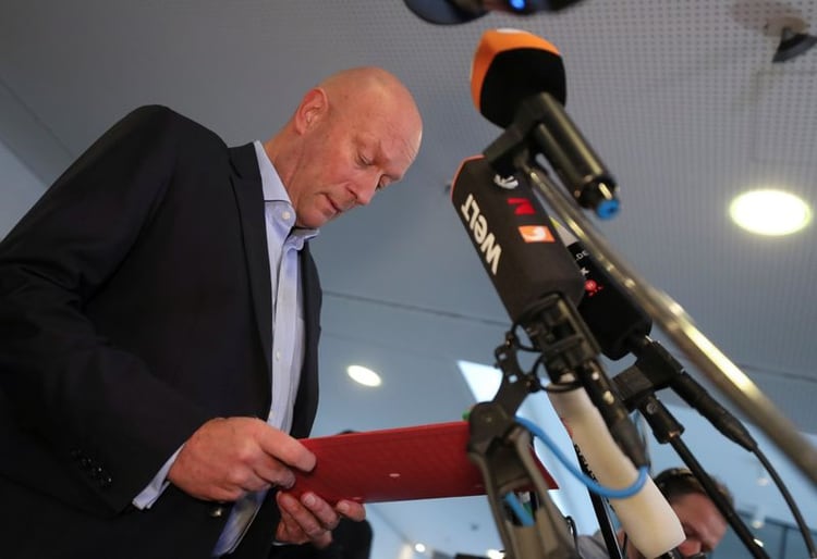 Thomas Kemmerich renunció inmediatamente después de ser elegido presidente del estado de Turingia (REUTERS/Wolfgang Rattay)
