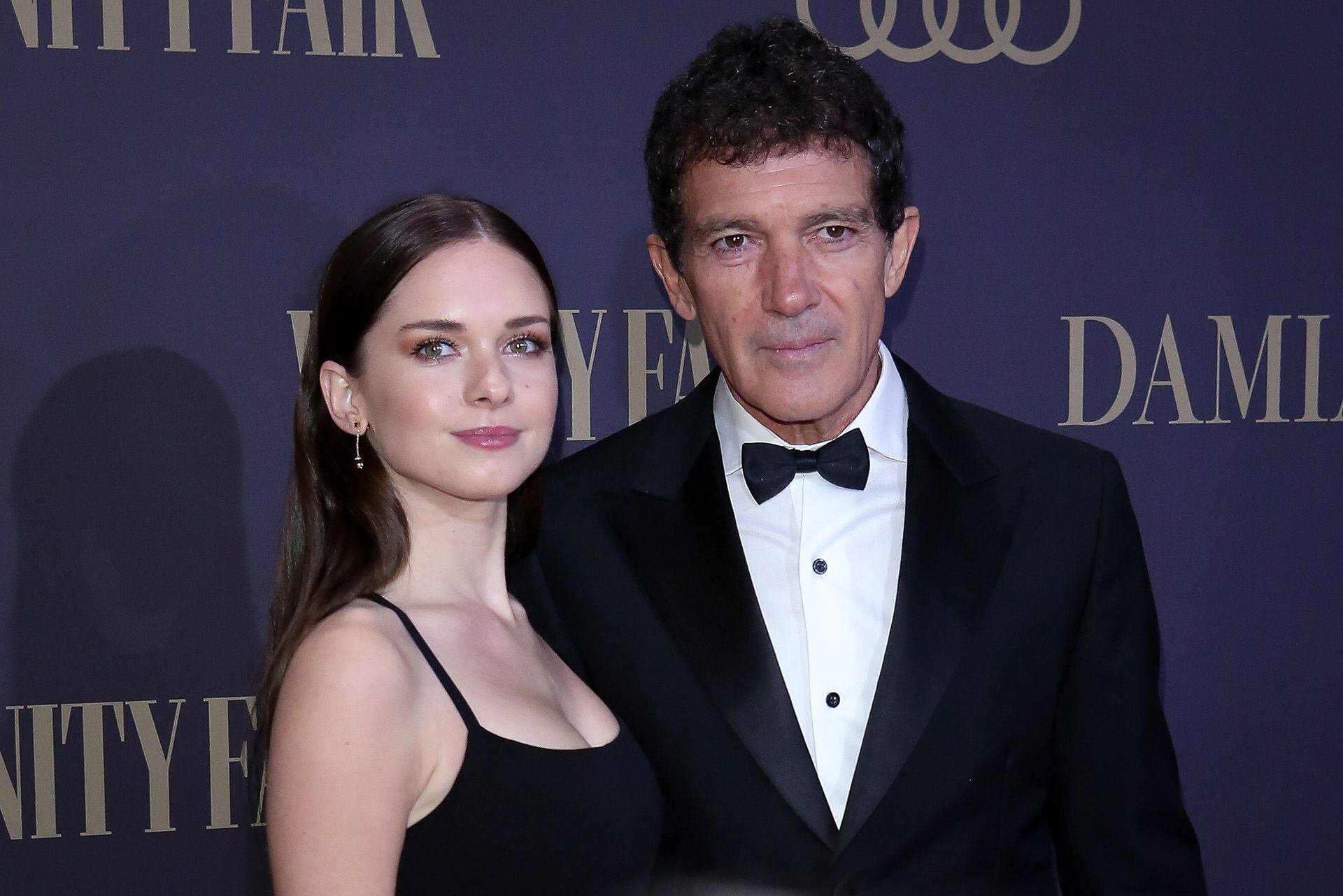 Antonio Banderas habló sobre la decisión de su hija Stella de quitarse el  apellido de su madre Melanie Griffith - Infobae, image size:1920x1282