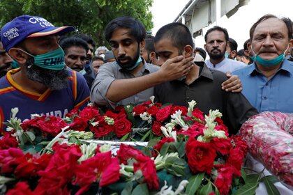 Funeral de una de las víctimas de la tragedia(Reuters)