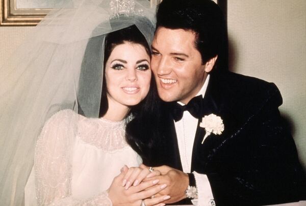 Priscilla y Elvis el día de su boda el primero de mayo de 1967. (Getty)