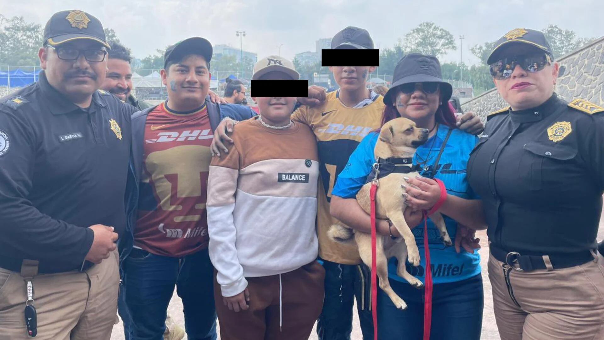 Al final, cuatro perritos consiguieron familia. (@PUMAS_MX)