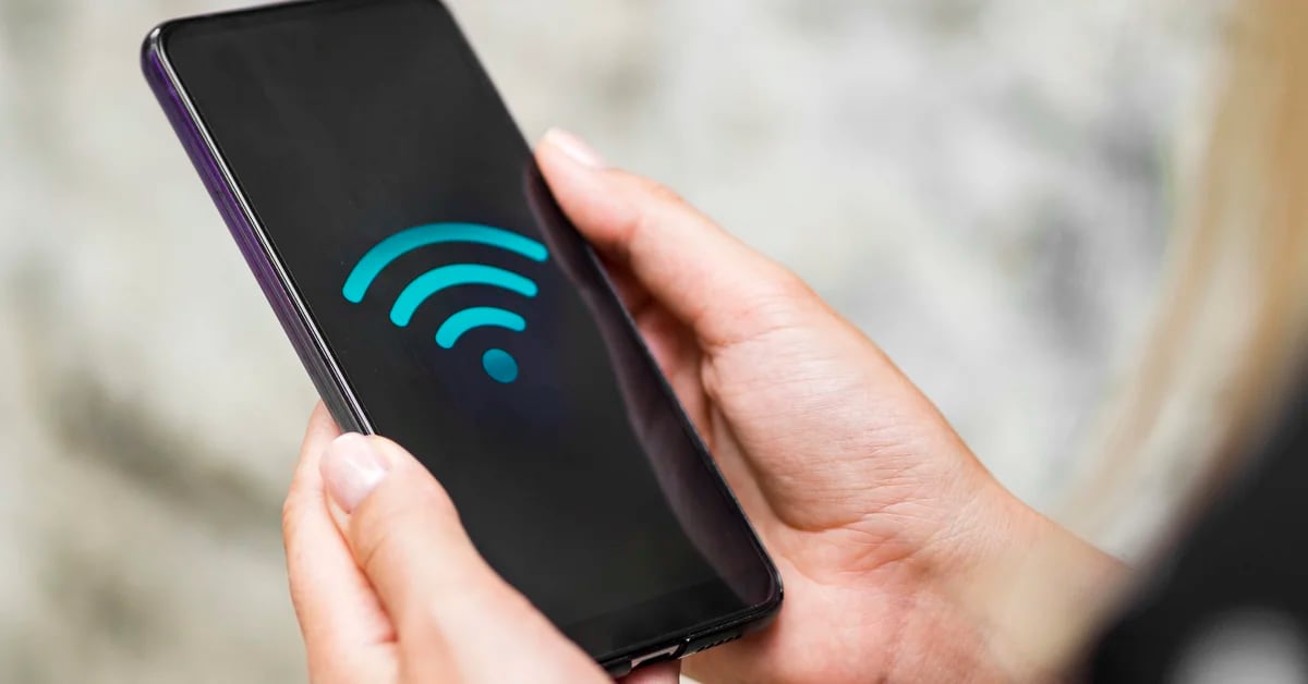 How to use a QR code to connect to Wifi