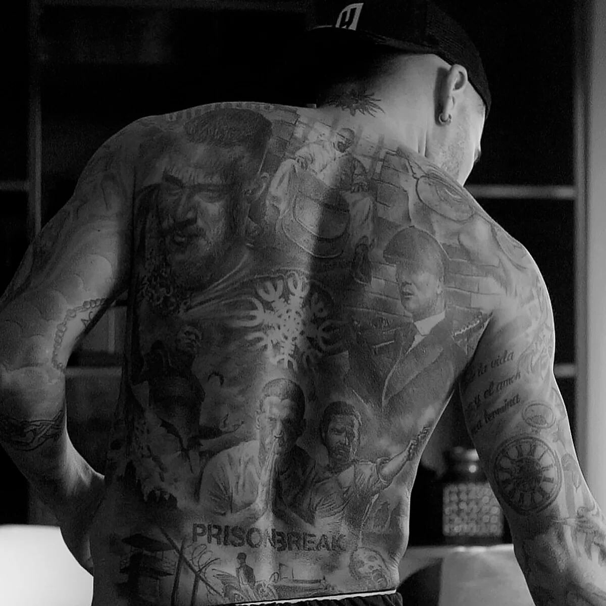Peaky Blinders: qué significa el tatuaje en el pecho de Tommy