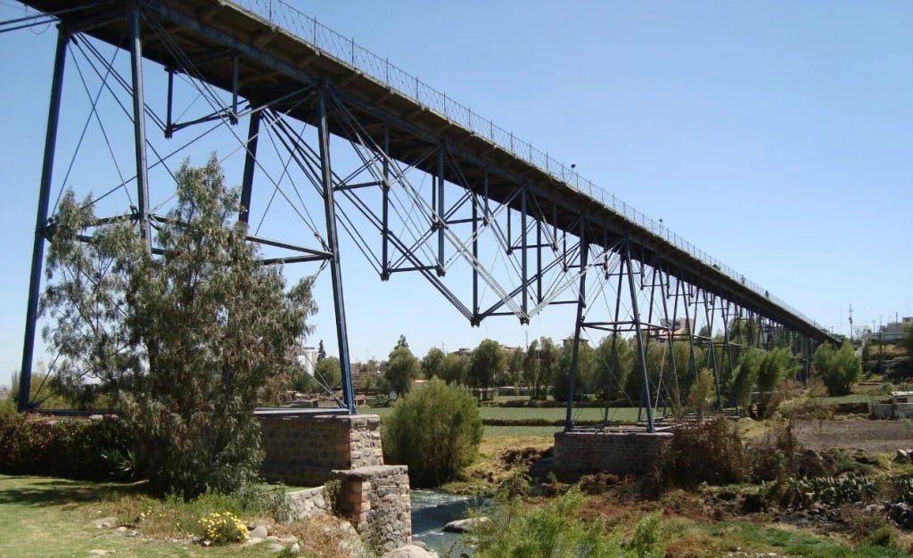 El Puente Bolívar fue el más largo del mundo por 7 años