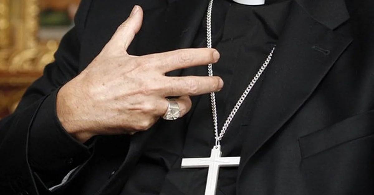 Il sacerdote colombiano è stato catturato dalla pedofilia durante la festa di Pasqua in Italia