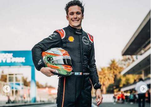 Sacha Fenestraz corre en la Fórmula E y en 2024 probaría un auto de Fórmula 1, tal como acaba de suceder con Franco Colapinto (@sachafenestraz)