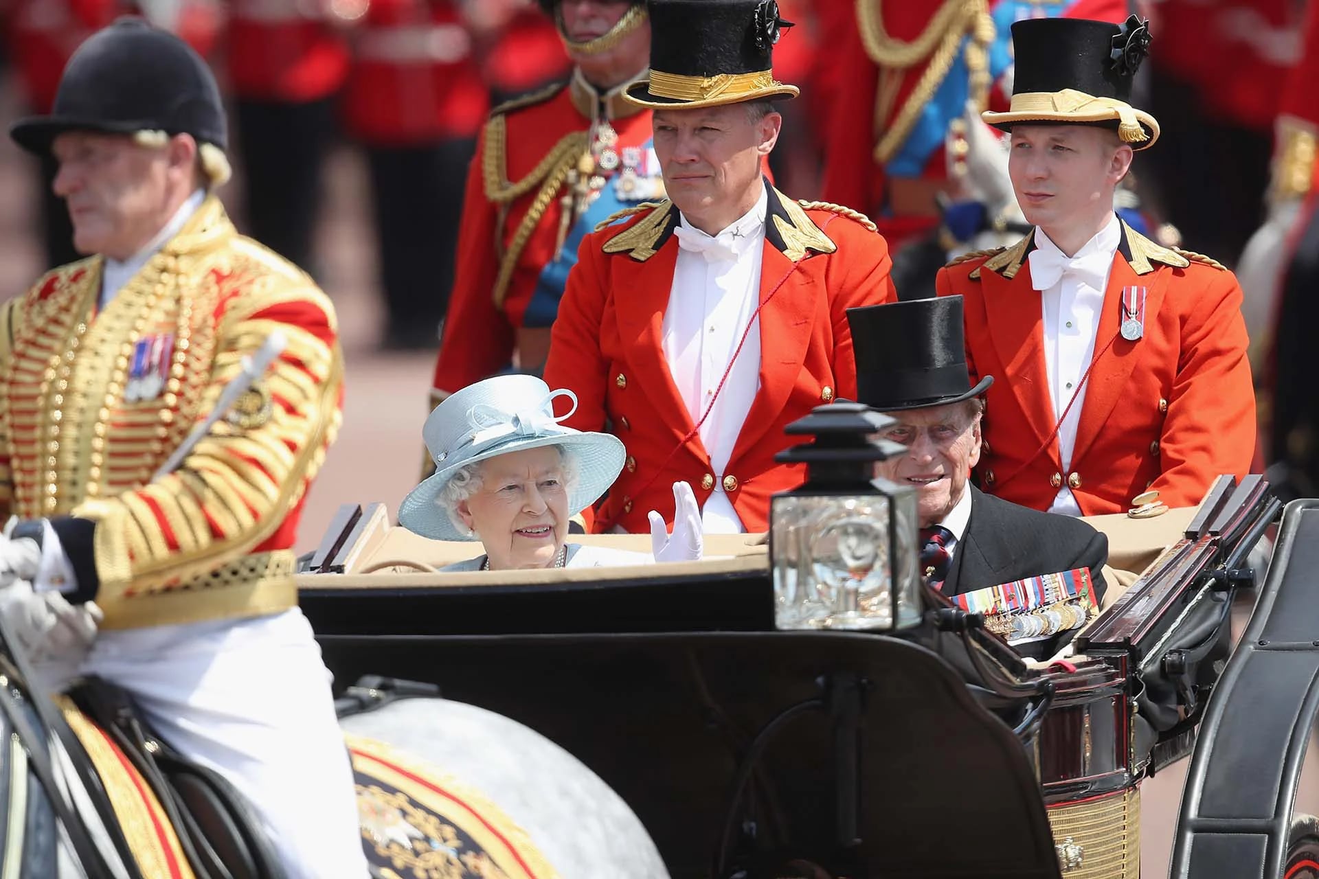 La monarca arribó a Buckingham en medio de un fuerte operativo de seguridad