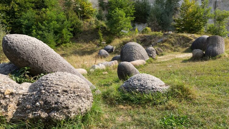 Respiran, crecen y se reproducen: el extraño fenómeno de las piedras vivas de Rumania Trovants-4
