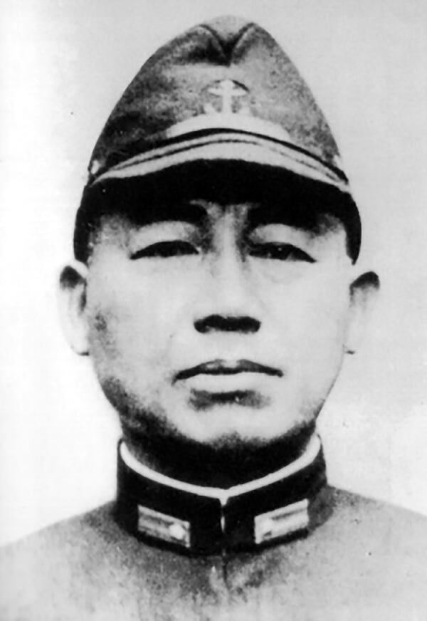 El almirante Takijiro Onishi creó los escuadrones de kamikazes
