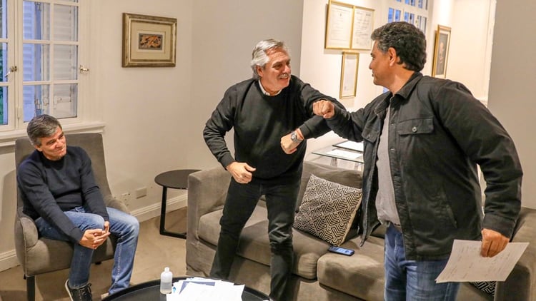 Alberto Fernández saluda a Jorge Macri, intendente de Vicente López (@alferdez)
