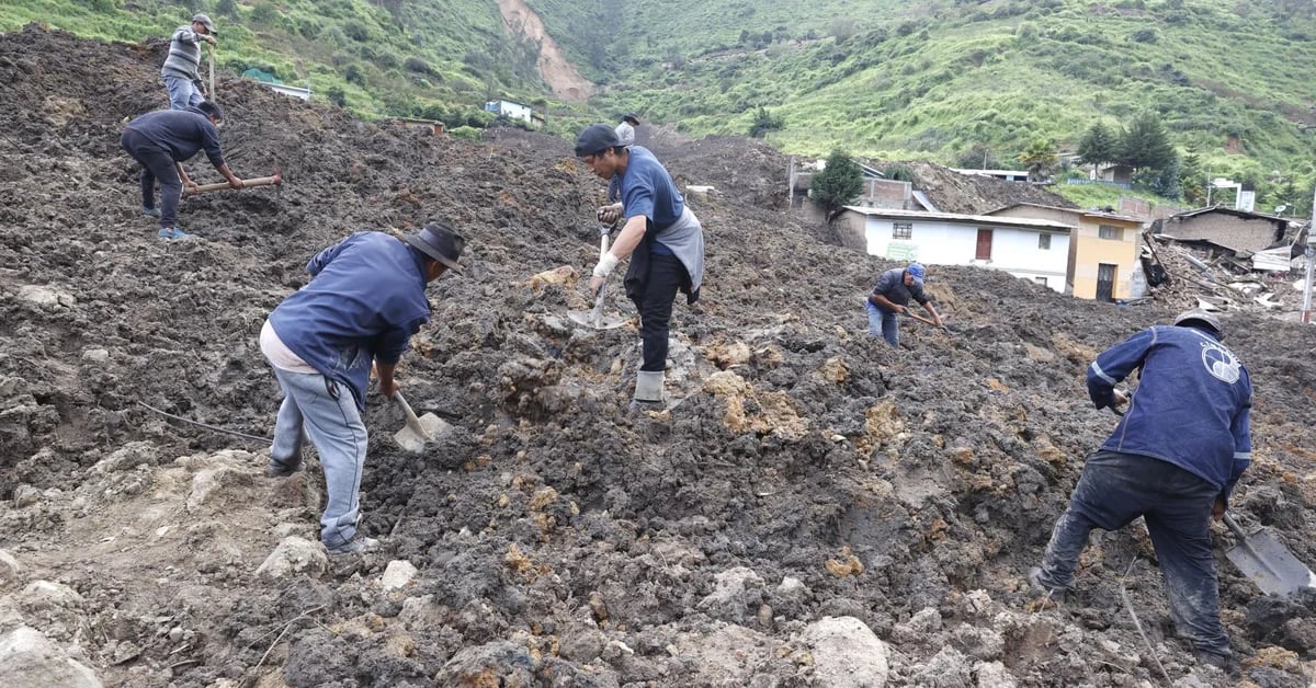 Landslides in Huaral LIVE: Follow the search for the missing in La Perla