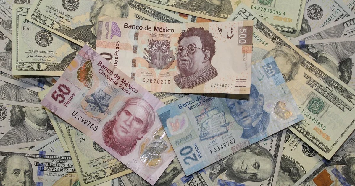 Dólar se fortalece y golpea al peso mexicano previo a los informes sobre la inflación