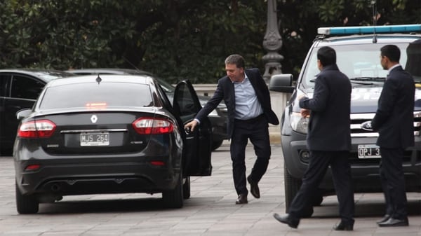 Nicolás Dujovne entrando a la Casa Rosada (Matías Baglietto)