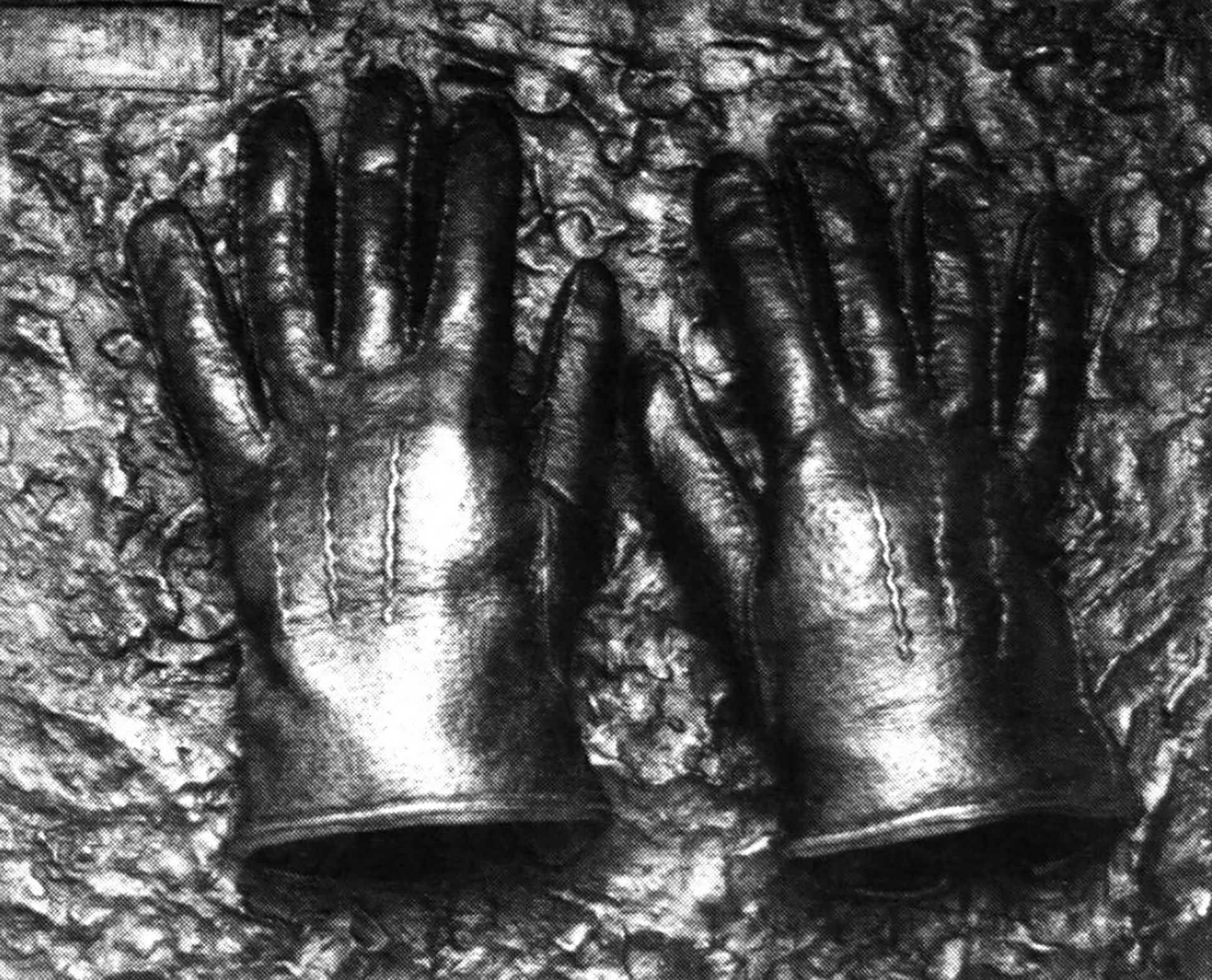 Los guantes que Malkin usó para secuestrar a Eichmann. “No quería tocar con mis manos al hombre que había enviado a la muerte a toda mi familia”. Esos guantes se exhiben hoy en el Museum of Jewish Heritage de New York