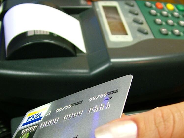 La firma del cupón podría eliminarse en forma definitiva