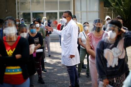 El presidente López Obrador hizo un reconocimiento al pueblo y personal de salud (Foto: REUTERS/Gustavo Graf)