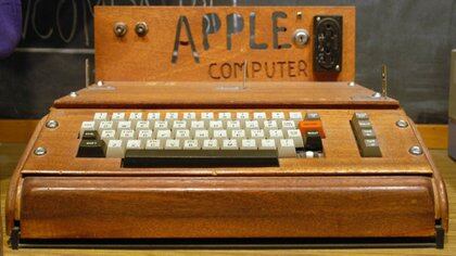 La primera Apple que salió de la usina creativa de Jobs y Wozniak en 1976