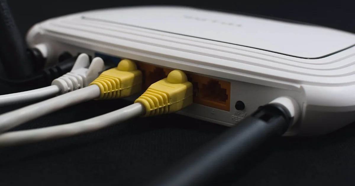Use your old internet router as a WiFi repeater at home