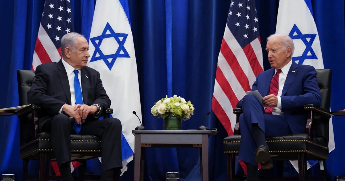 Gli Stati Uniti hanno annunciato l’invio di aiuti militari a Israele e il rafforzamento della propria presenza in Medio Oriente