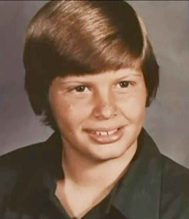 El joven salió de su casa solo, sin la aprobación de sus padres. Está desaparecido desde hace 41 años