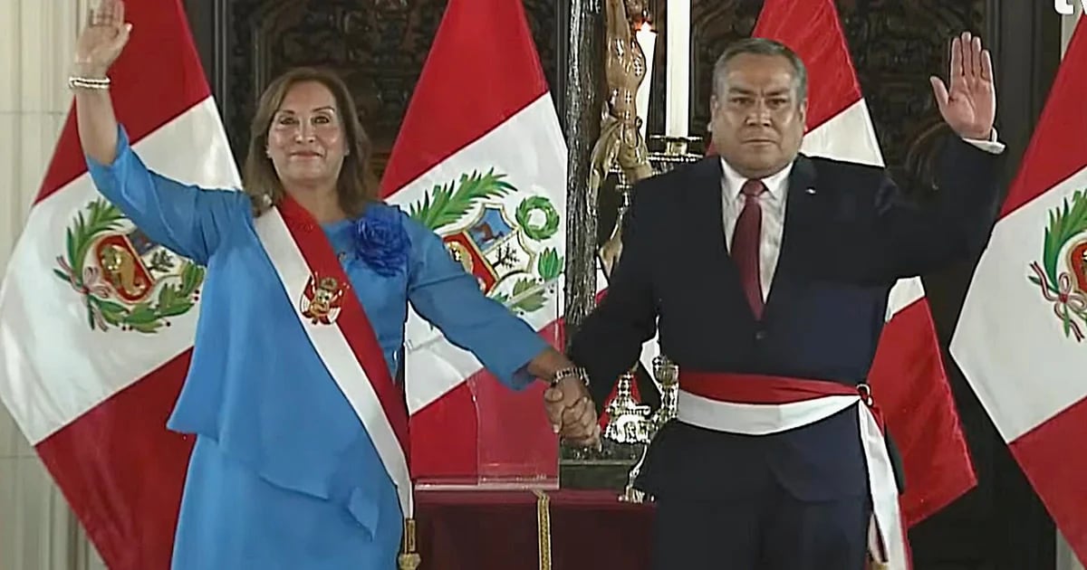 LIVE: Gustavo Adrianson replaces Alberto Otterola as the new head of the cabinet.