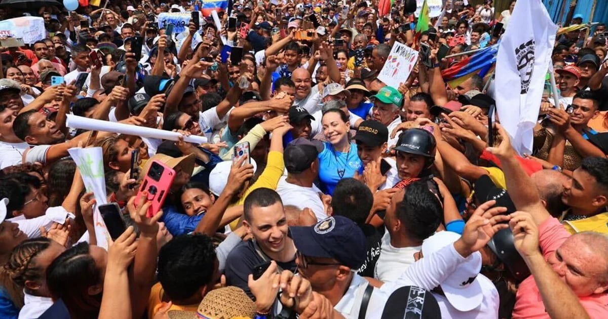 The Maduro dictatorship detained three opposition activists after María Corina Machado’s successful tour of the Portuguesa state