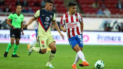 El partido fue divertido y tuvo varias llegadas claras para ambos equipos (Foto: Twitter @Chivas)