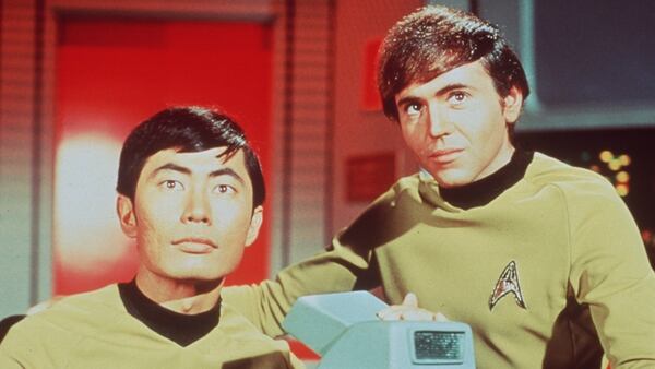 Sulu y Chekov, dos personajes de la serie Star Trek. (Getty)