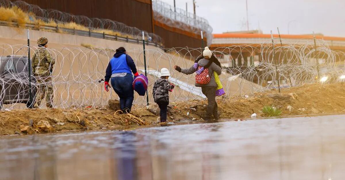 A Colombian family was rescued in the Rio Grande as they tried to cross into the United States