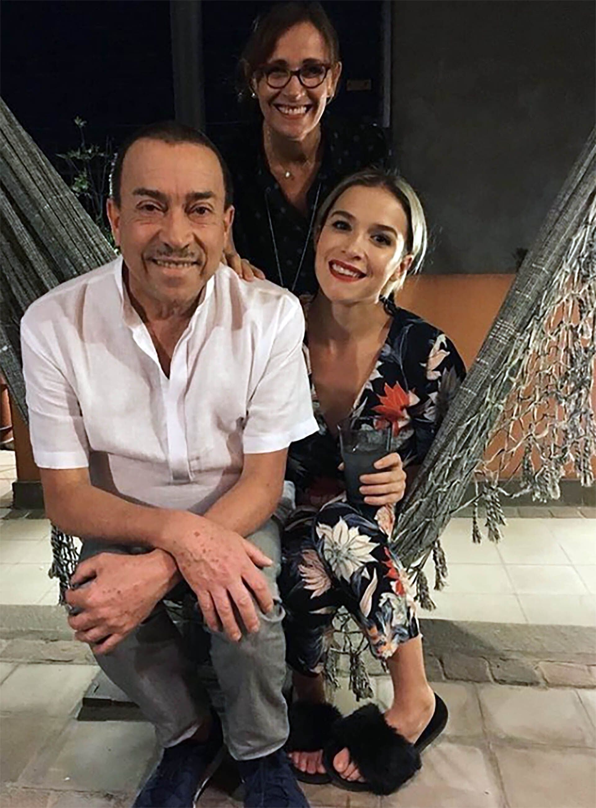 Aníbal Pachano junto a su hija, Sofia Pachano, y su exesposa, Ana Sanz