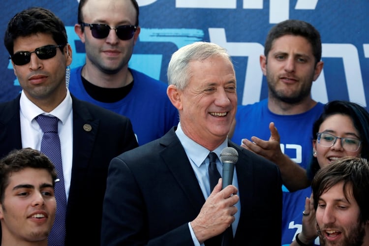 Benny Gantz, durante una discurso a simpatizantes en Tel Aviv (REUTERS/Amir Cohen)