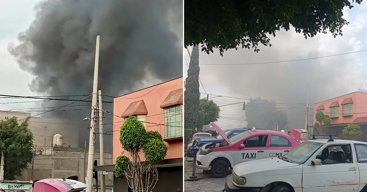 Fuerte incendio consumió casa y alertó a vecinos de Santa Martha Acatitla -  Infobae