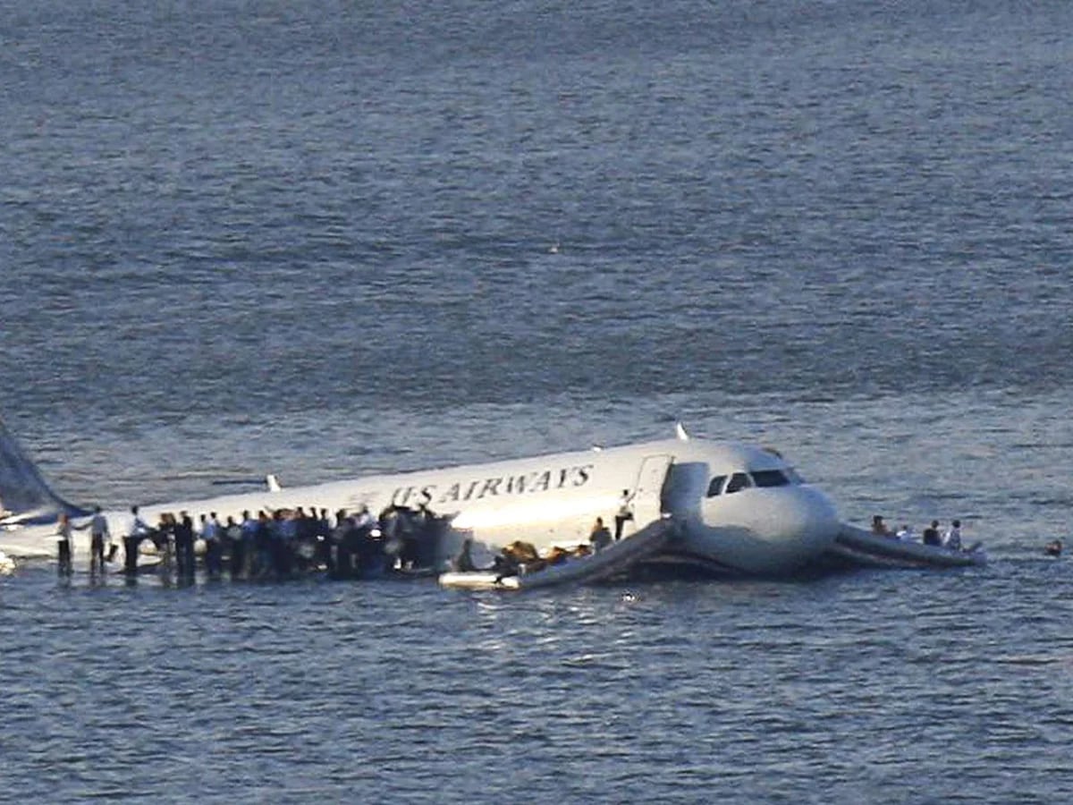 Tres minutos entre la tragedia y el milagro: la drástica decisión de un  piloto que salvó 155 vidas - Infobae