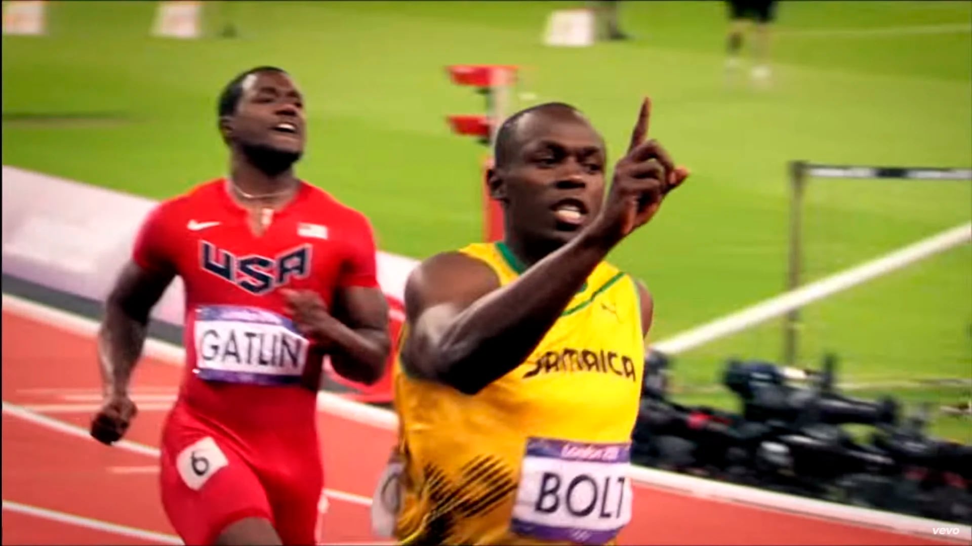 Usain Bolt en las imágenes del video “Rise”