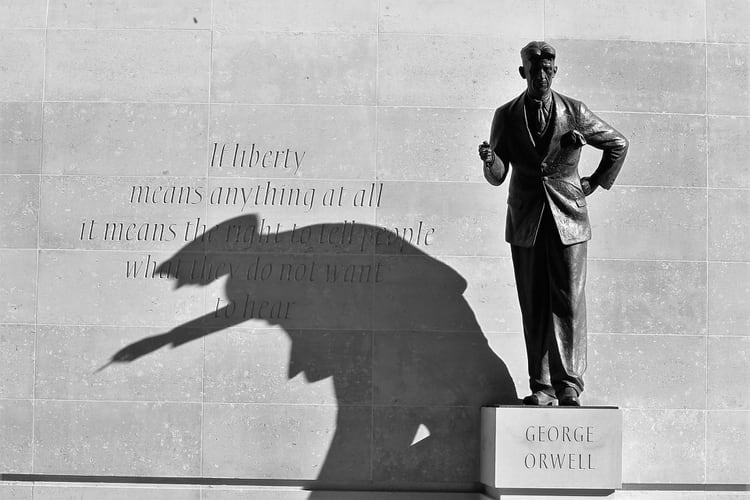 Estatua de George Orwell en Londres (Foto: Shutterstock)