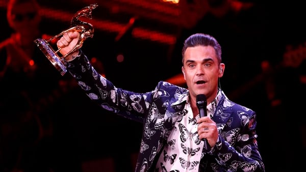 Robbie Williams empezó su carrera con el grupo musical Take That y luego forjó su carrera como solista (Reuters)